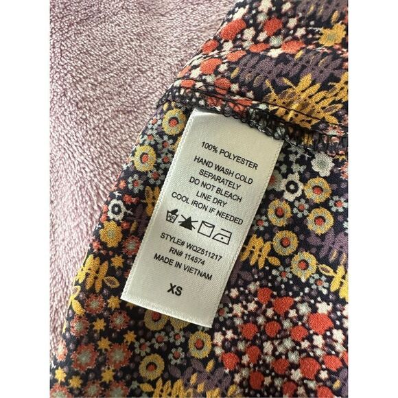 Pleione Floral Front Bunch Short Sleeve Blouse XS - Picture 6 of 7